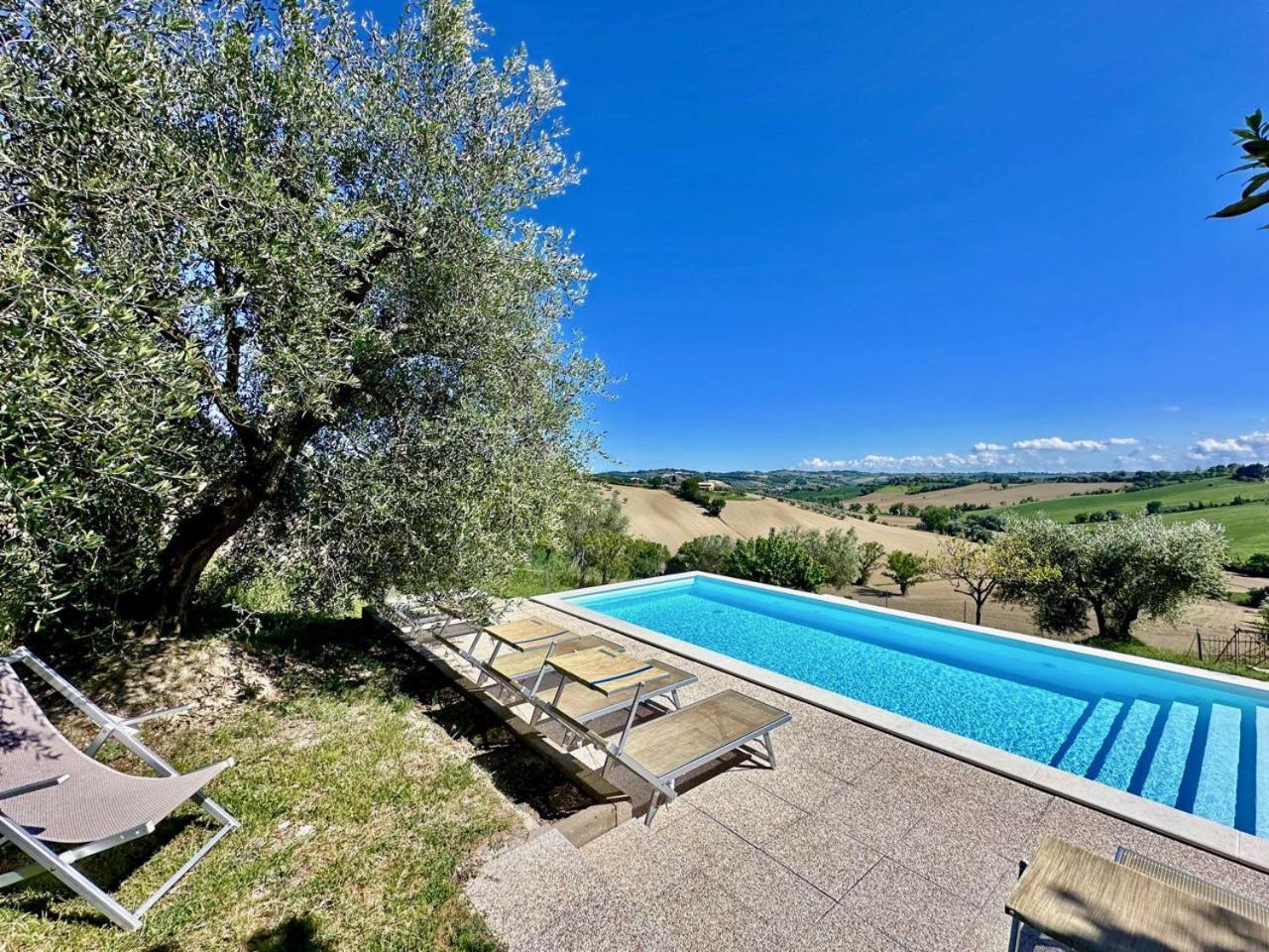 Casale Casini Soccorso Guest House Senigallia Exterior photo